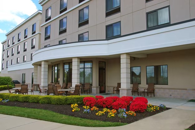 Courtyard by Marriott Republic Airport Long Island/Farmingdale